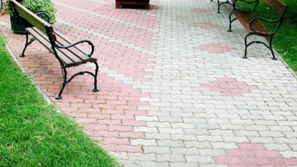 Frühwald Parolin térkő - Szürke/Piros